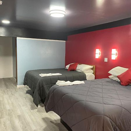 Pine Valley Motel Spruce Pine Экстерьер фото