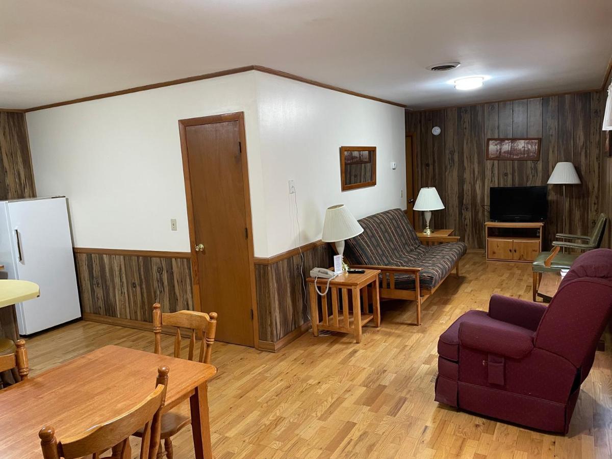 Pine Valley Motel Spruce Pine Экстерьер фото