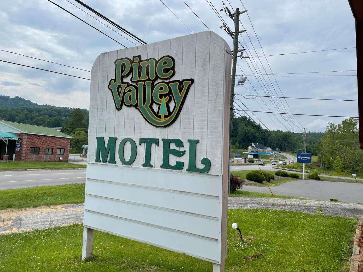 Pine Valley Motel Spruce Pine Экстерьер фото