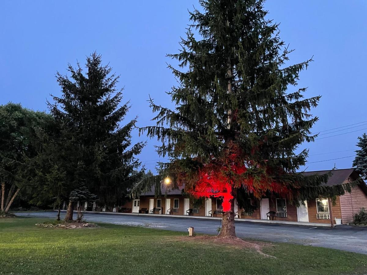 Pine Valley Motel Spruce Pine Экстерьер фото