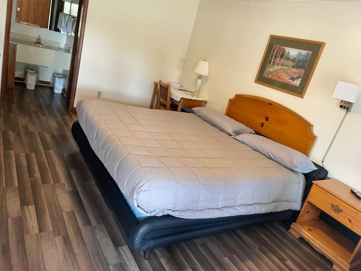 Pine Valley Motel Spruce Pine Экстерьер фото