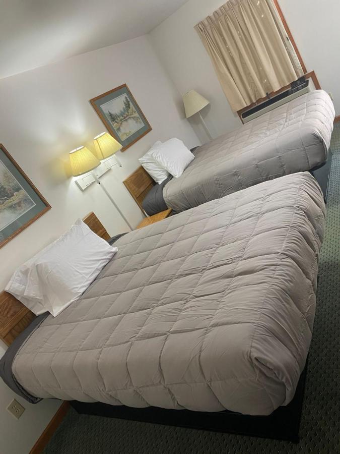 Pine Valley Motel Spruce Pine Экстерьер фото