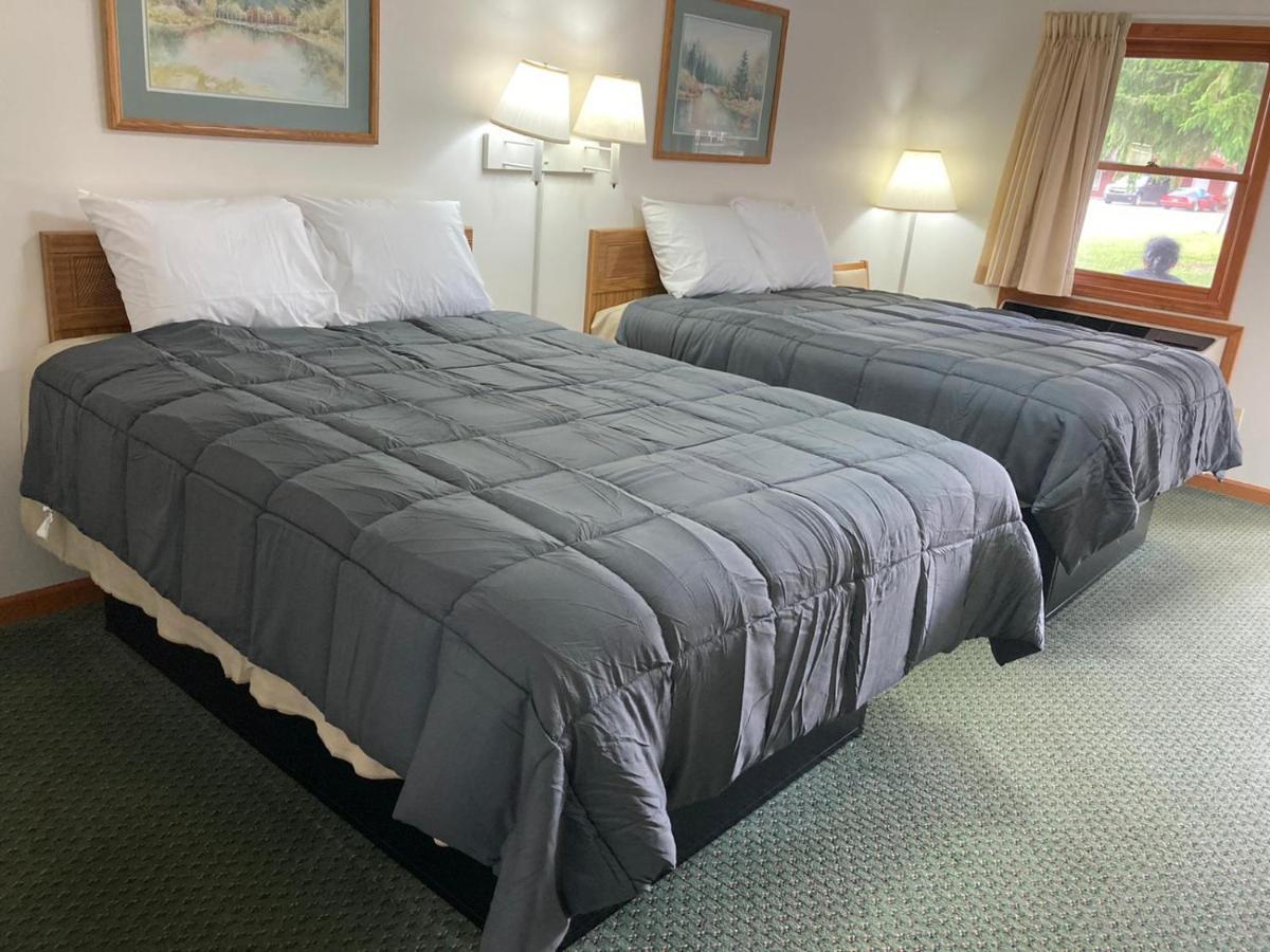 Pine Valley Motel Spruce Pine Экстерьер фото